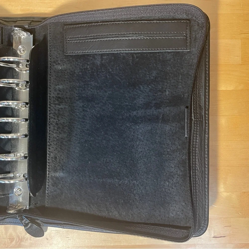 Kirkland Signature Genuine Leather Zip Binder Planner Organizer Portfolio Black